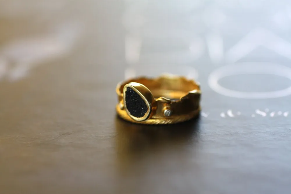 Black Agate and Sapphires ring