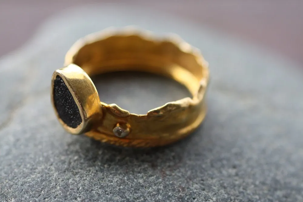 Black Agate and Sapphires ring