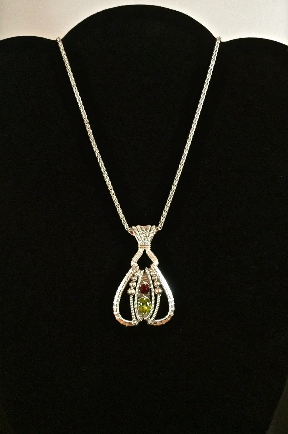 Peridot and Garnet Pulse Amulet