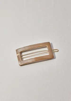 Sarah Barrette, Beige