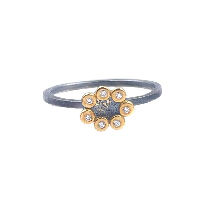 Tiny Flower Ring