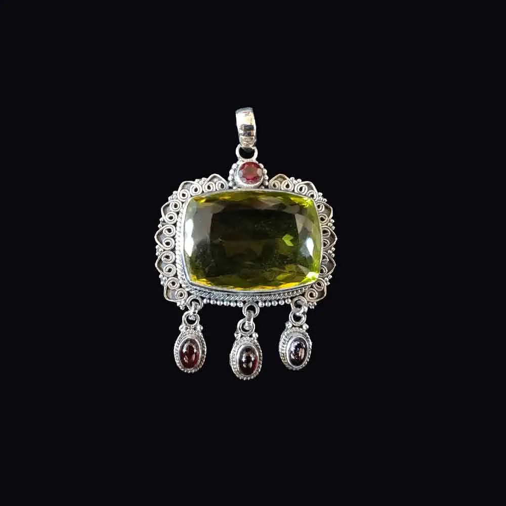 Yellow And Red Contrast Stone Pendant